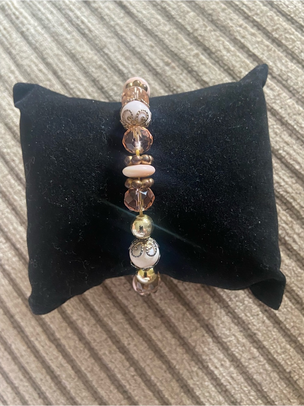 Elegant Pink and Gold Beaded Women's Bracelet